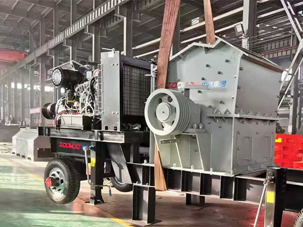 兩臺(tái)移動(dòng)細(xì)碎機(jī)發(fā)往幾內(nèi)亞